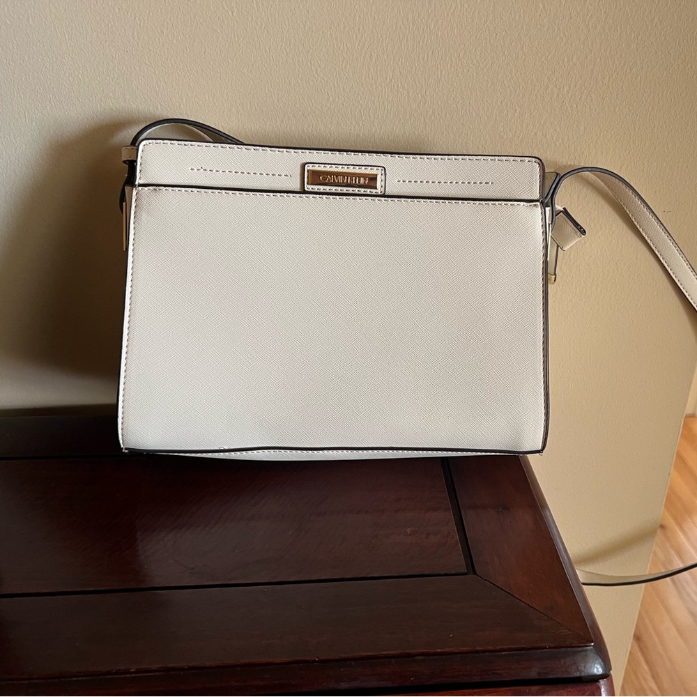 Calvin Klein White Crossbody Purse Saffiano Leather NEW NWT